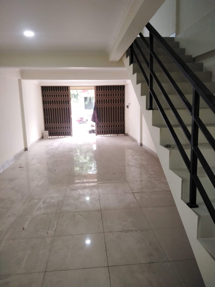 Ruko Disewakan di Jl. Kp. Bandan Ancol Jakarta Utara